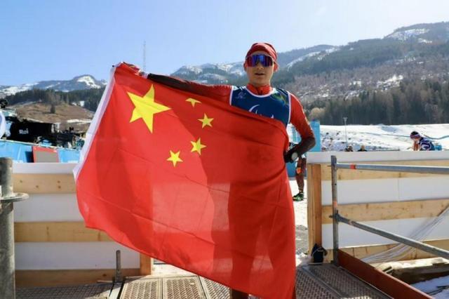 世界杯app下载-米兰冬残奥会首个比赛日,国歌响彻意大利泰塞罗越野滑雪体育场|米兰冬残奥会特别报道